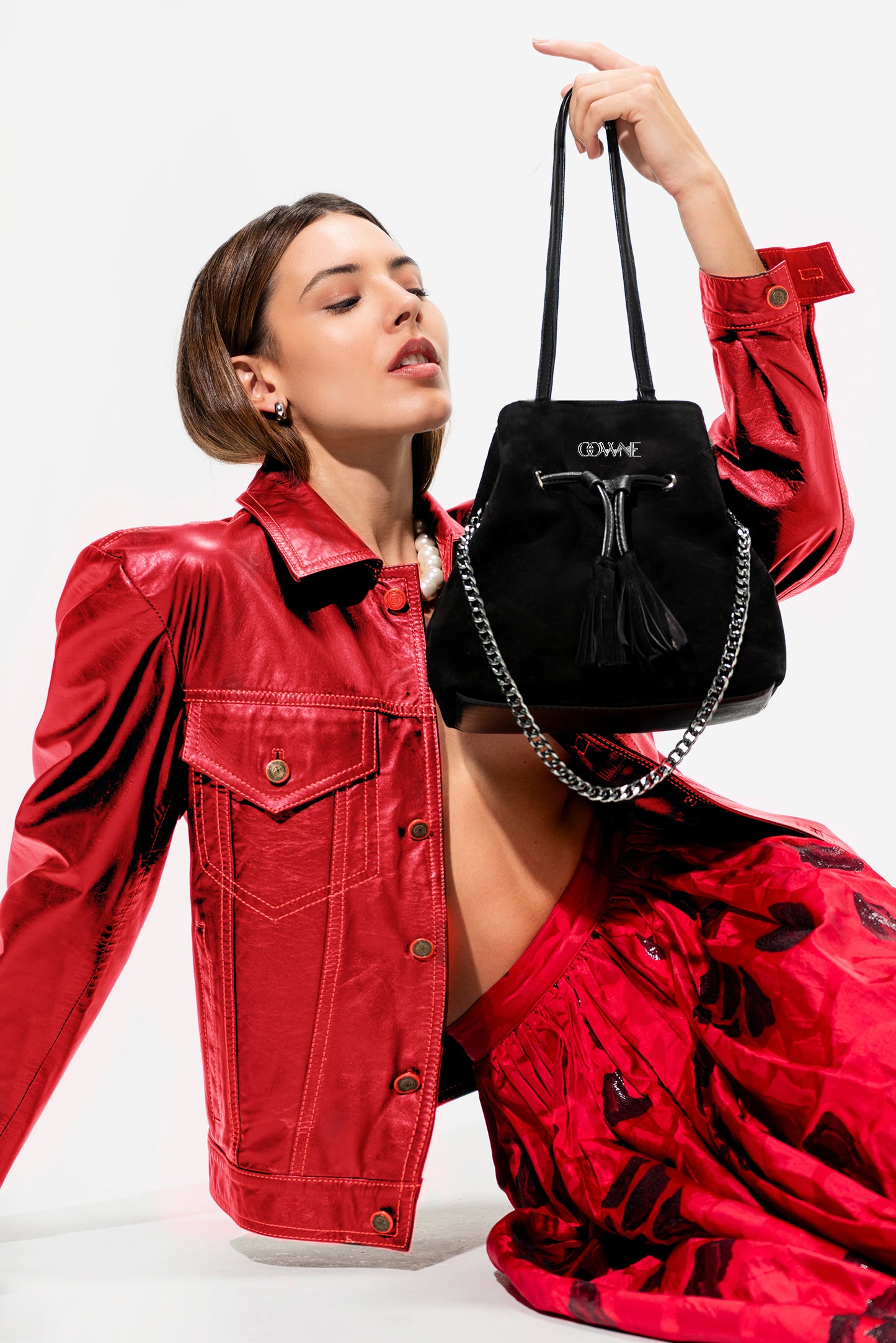 Bolso de ante tipo cubo Nadia