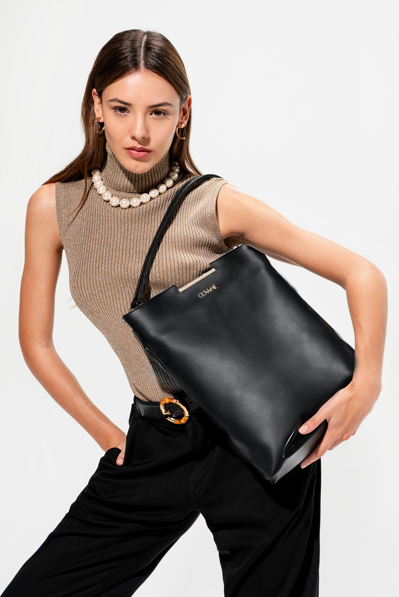 Linda Leather Bucket Bag